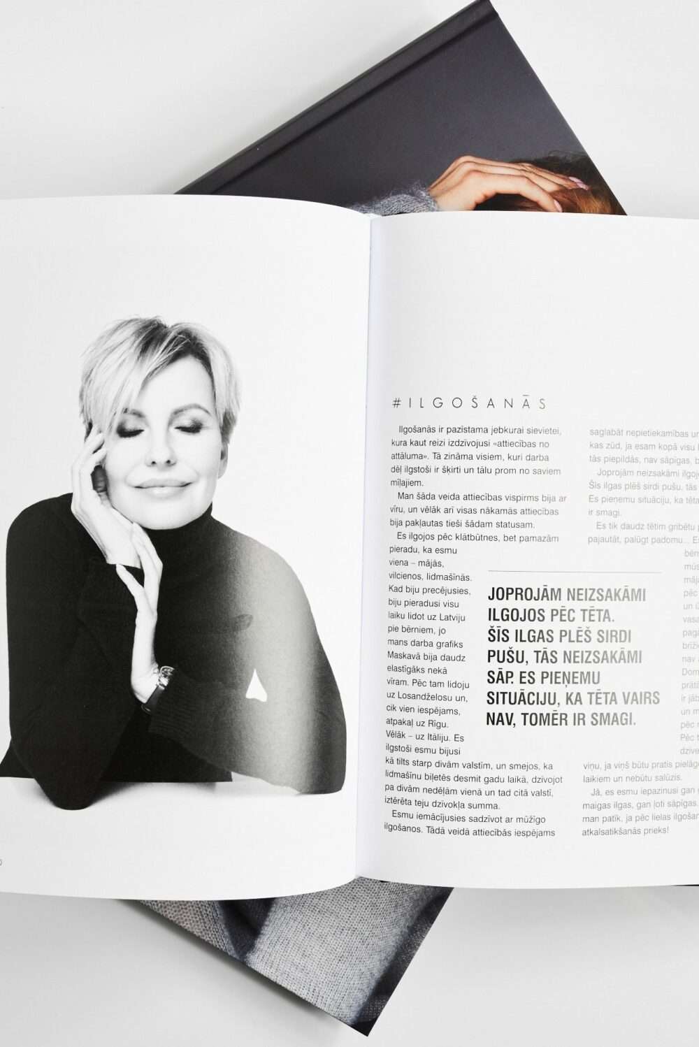 Grāmata "Agnese Zeltiņa. A-Z" ar personīgu novēlējumu un parakstu no autores - Image 3