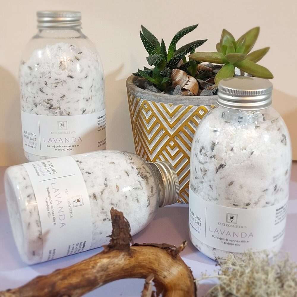 Yani Cosmetics Burbuļojošs vannas sāls Lavanda