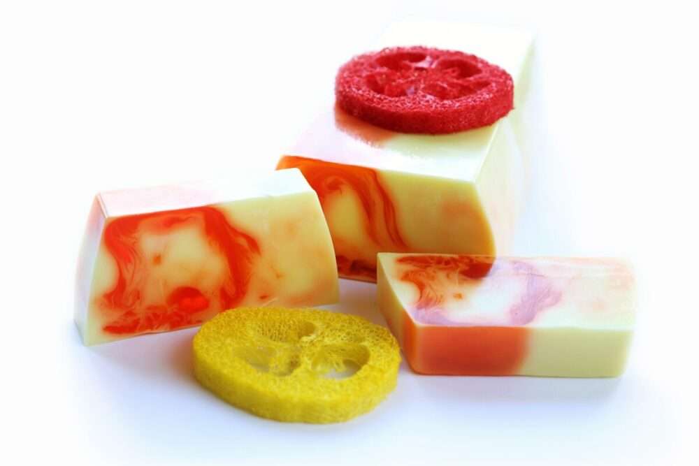 Yani Cosmetics Dabīgas augu glicerīna roku darba ziepes Saules deja