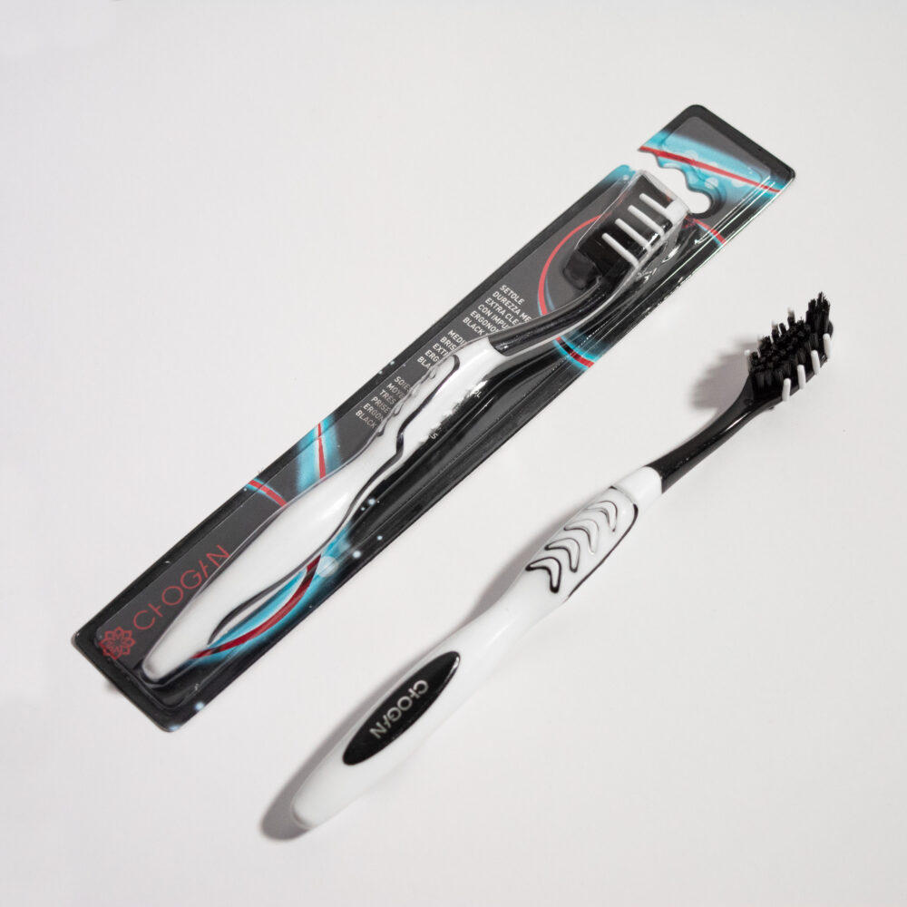 Medium Bristle Toothbrush grezni lv