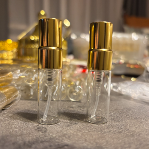 Stikla smaržu uzpildes pudeles testeru paraugu ar smidzinātāju pirkt grezni lv