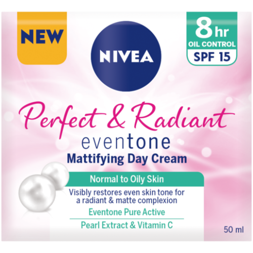 NIVEA Perfect & Radiant ādas toņa izlīdzinošs krēms ar SPF 15 50ml