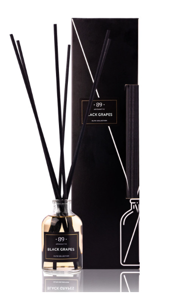 AROMATIC 89 Black Grapes telpu gaisa atsvaidzinātājs ar kociņiem 50ml