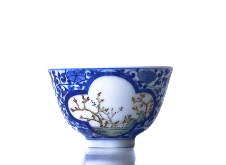 Krūze # 21801, Jingdezhen porcelāns, rokas ota, 110 ml.