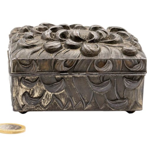 Vintage kaste, metāls, koks #93063